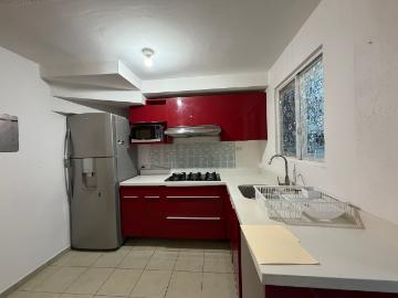 CASA EN RENTA 2 RECAMARAS FRACCIONAMIENTO VIÑEDOS QUERÉTARO AMUEBLADA