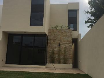 CASA EN RENTA