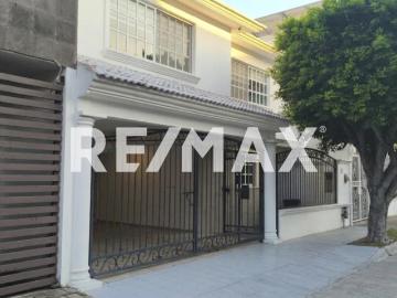 CASA EN RENTA