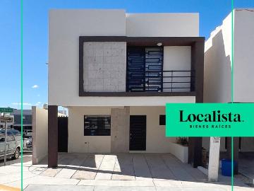 CASA EN RENTA