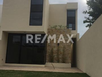 CASA EN RENTA