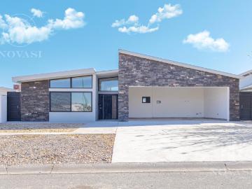 Casa en Residencial Leones