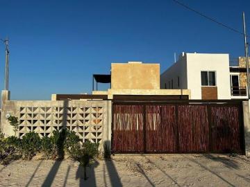 Casa en San Benito Yucatán, a 100 m. del mar en venta