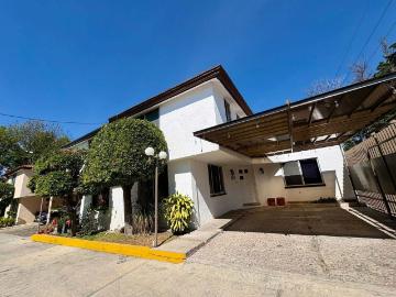 Casa en San Cristobal Zona La Calera