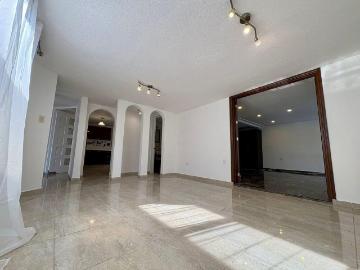 Casa en San Cristobal Zona La Calera