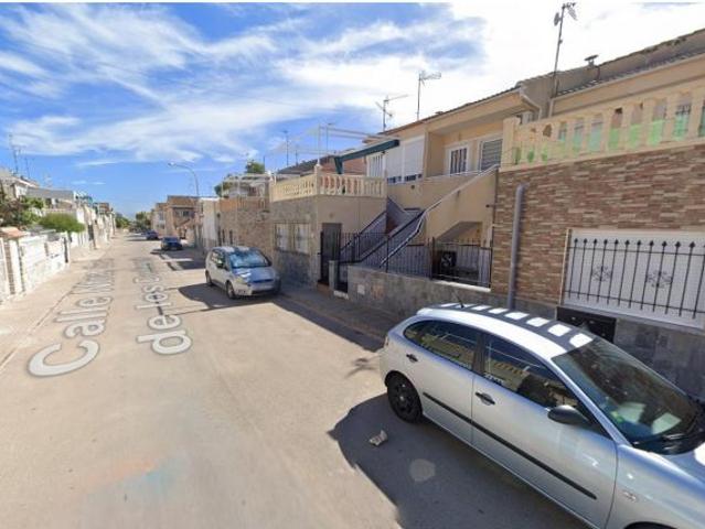 CASA EN SAN JAVIER