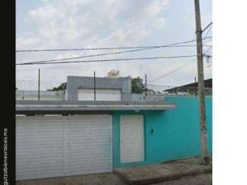 Casa en Tapachula Chiapas Col Magisterial C P Calle Priv Panteon Jardin 3 dormitorios