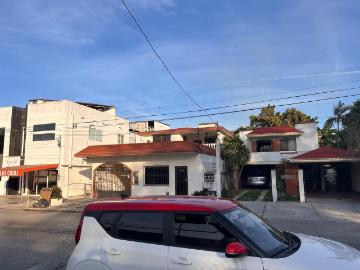 Casa en Unidad Nacional