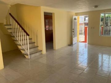CASA EN VTA. AV. CRISANTEMO N° 50 ESQ. NARDO CORDOBA 2000 CÓRDOBA, VER