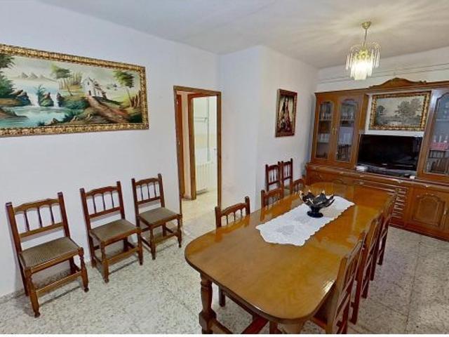 CASA EN VALDEGANGA CON PATIO+SOLÁRIUM