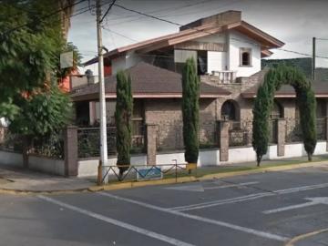 Casa en Valle Dorado OPORTUNIDAD DE INVERSION