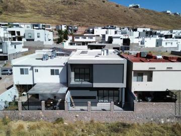Casa en Valle Escondido