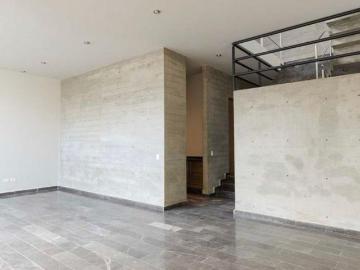 CASA EN VENTA MUY CERCA DE SONATA LOMAS DE ANGELOPOLIS