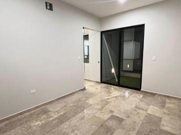 CASA EN VENTA MÉRIDA, ACABADOS DE LUJO Y EQUIPAMIENTO DE ALTA CALIDAD