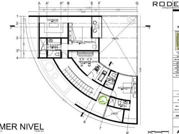 Casa en venta modernista en esquina
