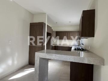 CASA EN VENTA NUEVA EL LAGO RESIDENCIAL