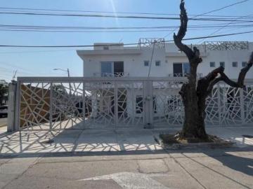 Casa en Venta Nueva, en Esquina Jardines del Sol, Zapopan Jalisco