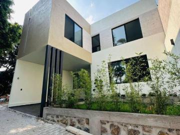 CASA EN VENTA NUEVA LOMAS DE LA SELVA CERCA DE COSTCO