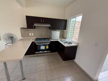 CASA EN VENTA NUEVA POR COLON Y PATRIA