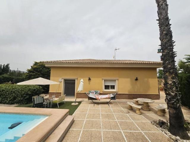 Casa en venta Novelda
