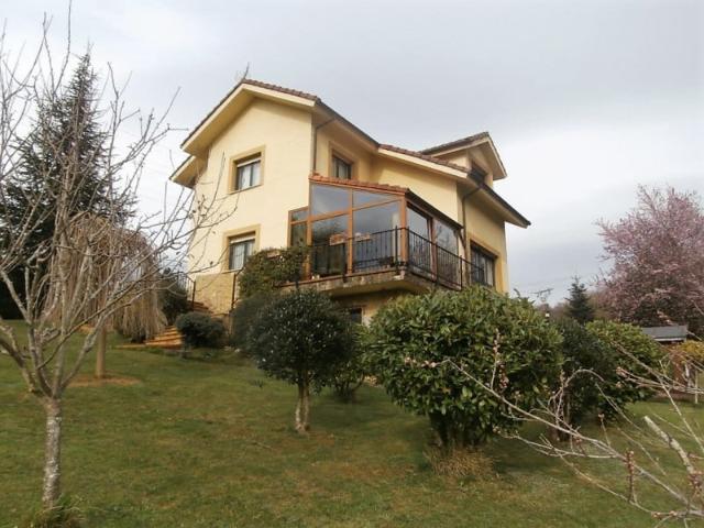 Casa en venta Oviedo