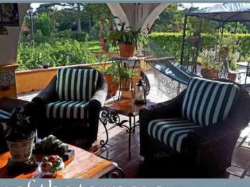 Casa en venta o alquiler en el valle de antón 1.8 HECTÁREAS | 5 recámaras por 1300. 00 en Antón