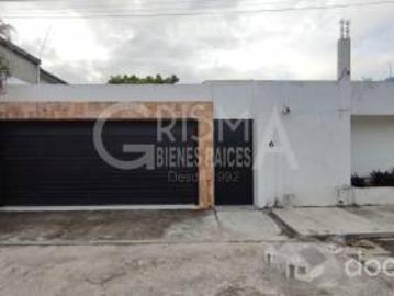 CASA EN VENTA EN COLONIA RUIZ CORTINES