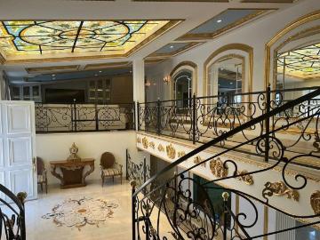 Casa en venta o renta en Bosque de las Lomas, alberca, gym, squash, ludoteca, entre otros