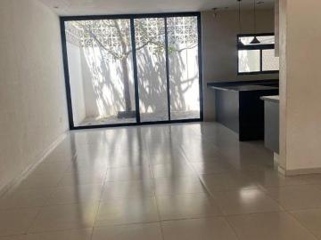 CASA EN VENTA O RENTA EN SANTILLANA COTO 5