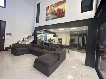 Casa en Venta o Renta en Porto Cumbres