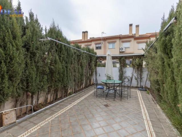 Casa en venta Ogíjares