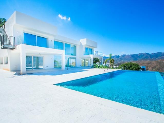 Casa en venta Ojén