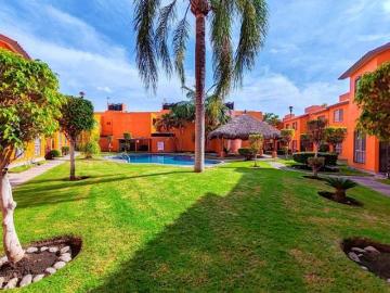 CASA EN VENTA OJO DE AGUA CERCA DE PLAZA SOLAZ ESQUINA CON ALBERCA SI CREDITOS