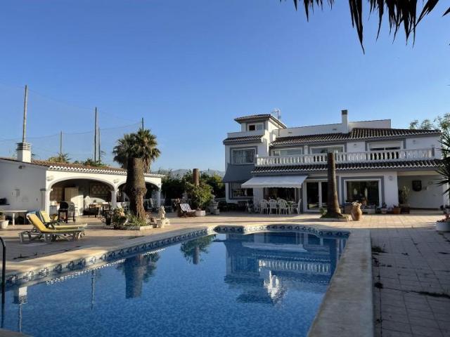 Casa en venta Oliva