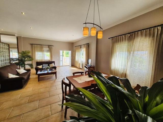Casa en venta Oliva