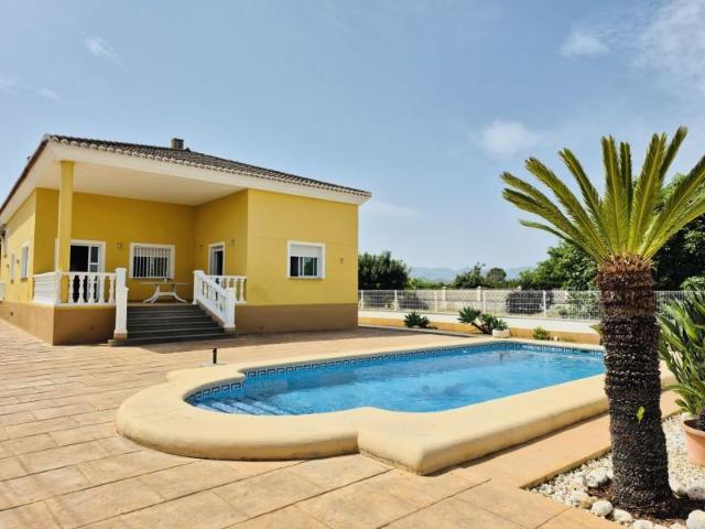 Casa en venta Oliva