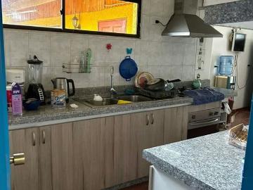 Casa En Venta Oportunidad De 5 Dorm. En Peñaflor | 5 Dormitorios por 8500.00 en Peñaflor
