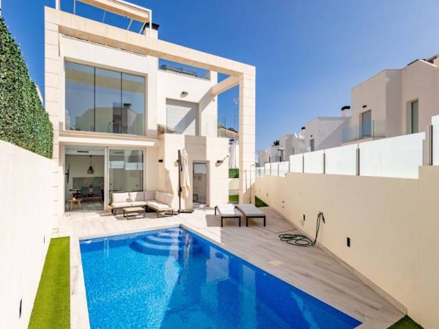 Casa en venta Orihuela Costa