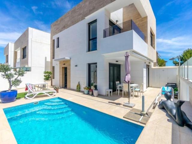 Casa en venta Orihuela Costa