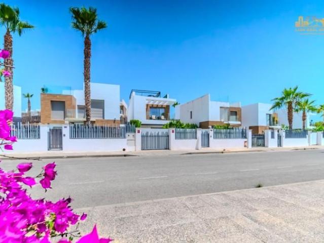 Casa en venta Orihuela Costa