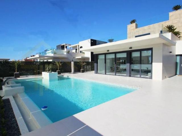 Casa en venta Orihuela Costa