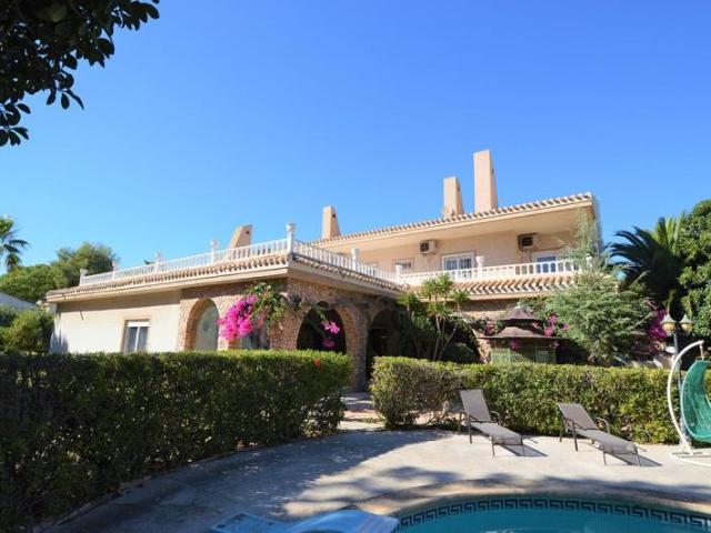 Casa en venta Orihuela Costa