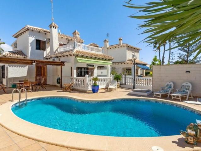 Casa en venta Orihuela Costa