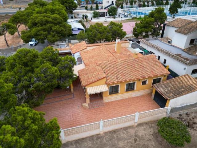 Casa en venta Orihuela Costa