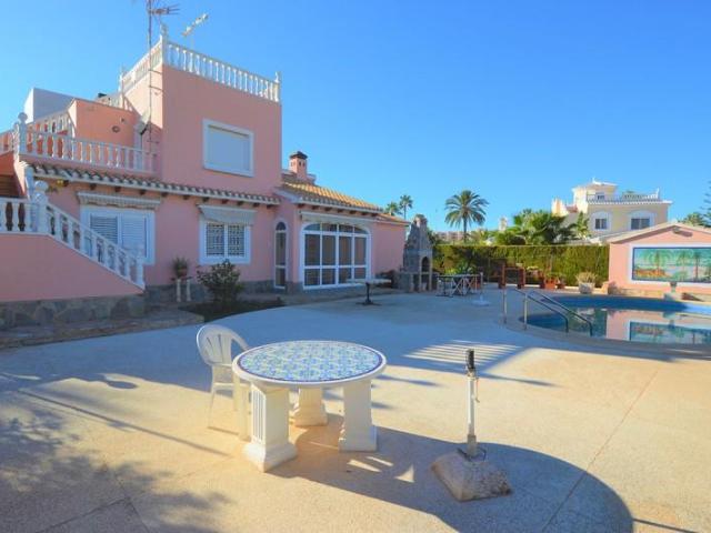 Casa en venta Orihuela Costa