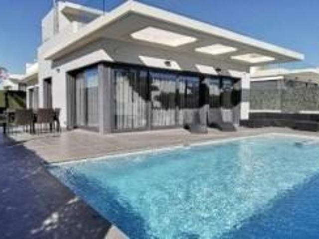 Casa en venta Orihuela Costa