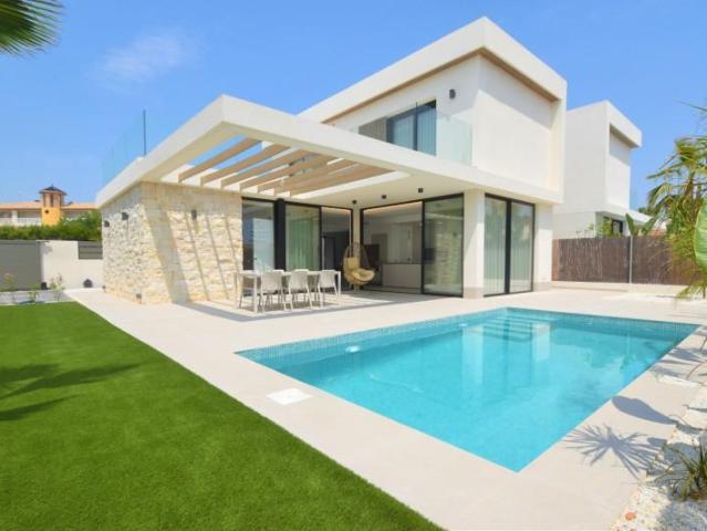 Casa en venta Orihuela Costa