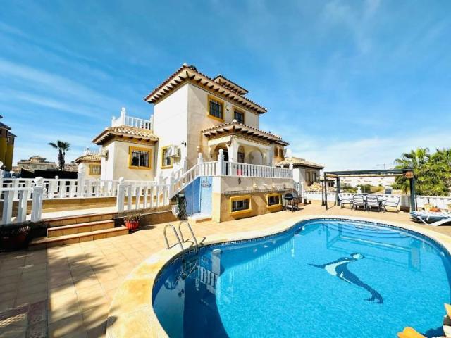 Casa en venta Orihuela Costa