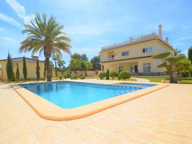 Casa en venta Orihuela Costa