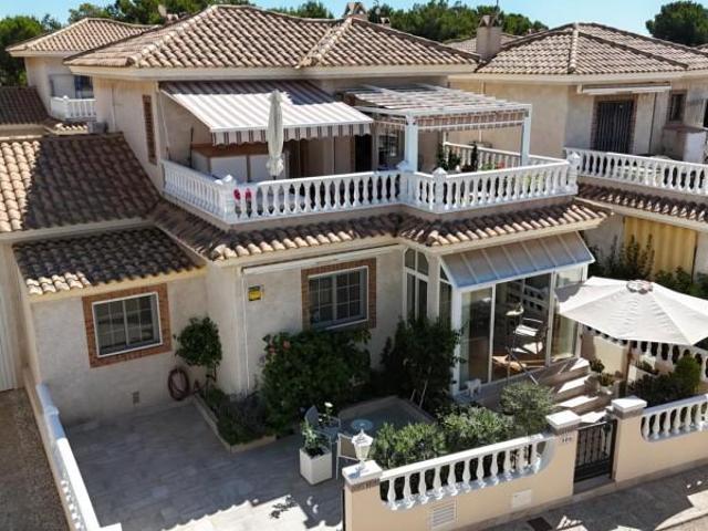 Casa en venta Orihuela Costa